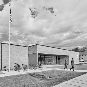 Black and white exterior shot of the entrance to the Des Moines Fire Station No. 4.